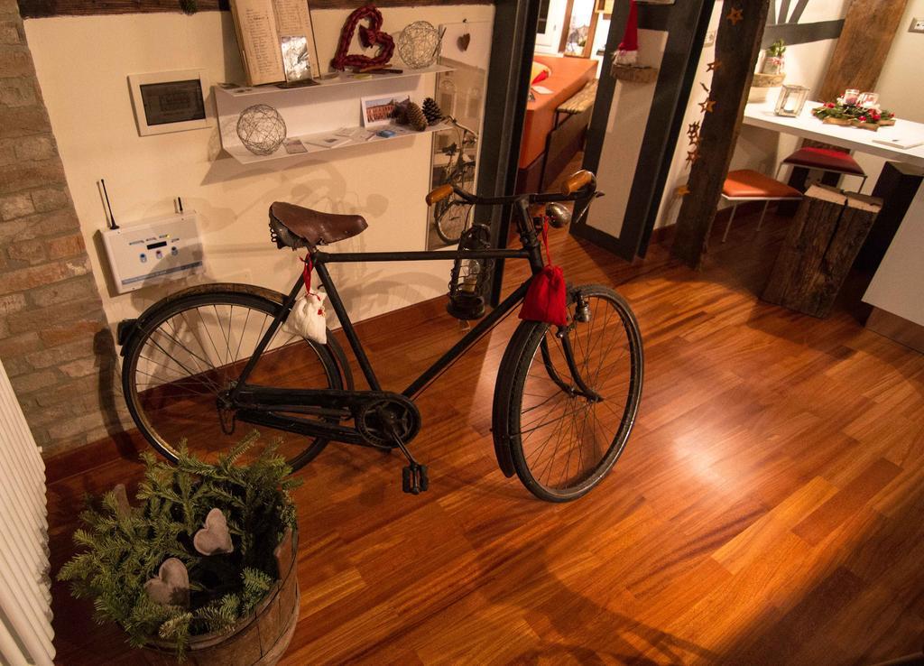 Biciclo' Ferrara Citta Appartement Kamer foto